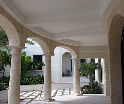 Shaped wall clading and colonnade of Dominican Shellstone
